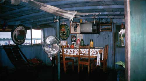 Bolivia, Mamor&eacute;: Doris Sarita - Cabin
