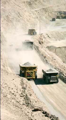 Chile, Chuquicamata: Riesige Laster