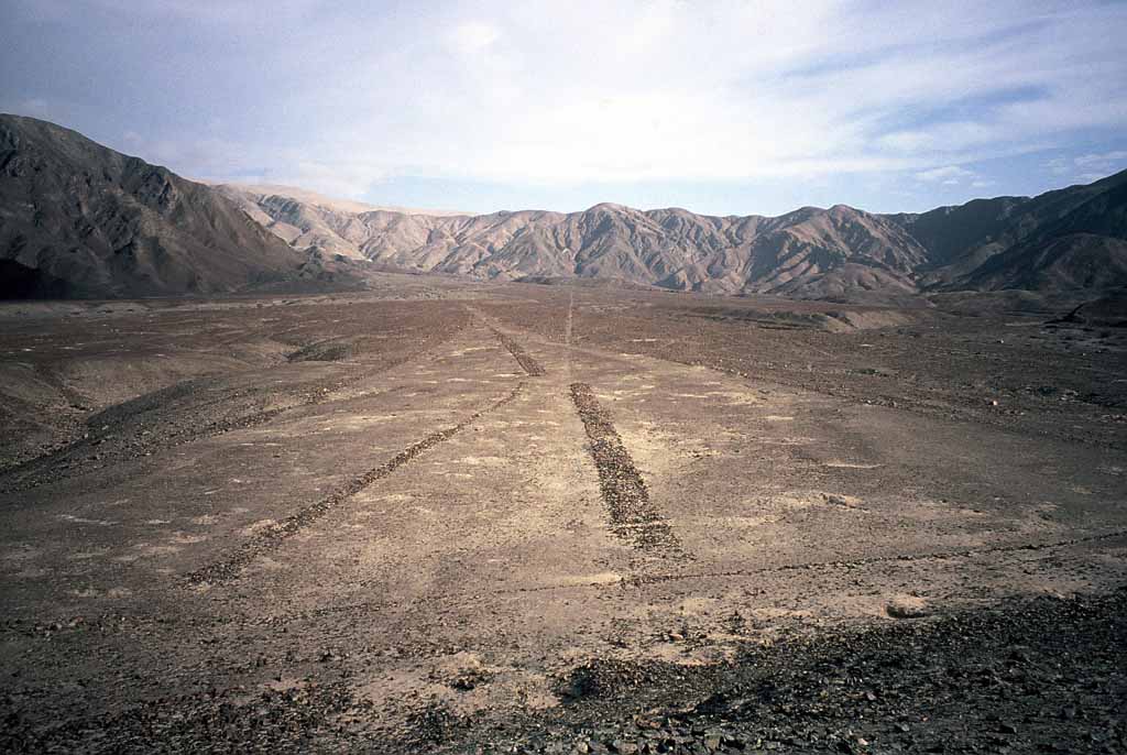 Nazca - photograph from the ground, where you can see the techniques used.
