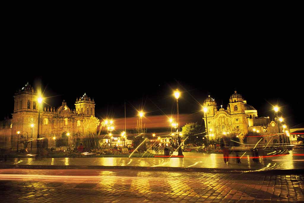 Cusco – Plaza de Armas bei Nacht