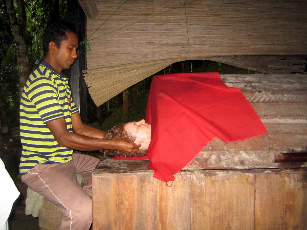 massage and sweat bath at the Kandy Samadhi Center, Sri Lanka